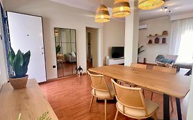 Meraki Luxury City Center Apartment